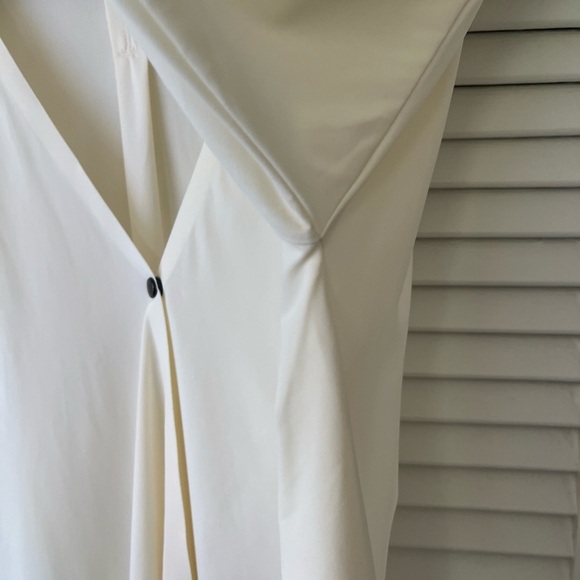 ADAY That's A Wrap Top Convertible Travel Shirt Blouse | Cream | S/M - Picture 11 of 16